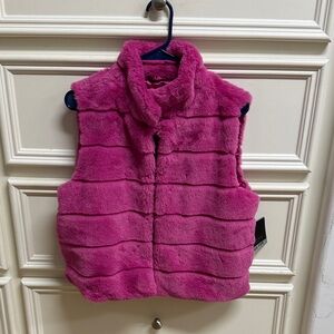 Feaux fur vest